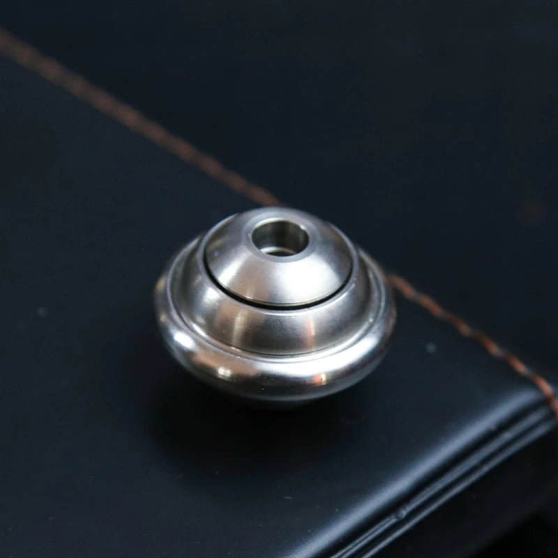 EDC Spinner Paracord Rope Decompression Toys Stainless Steel Accessory Star Knife Drop Fingertip Gyro Pendant Adult Fidget Toy