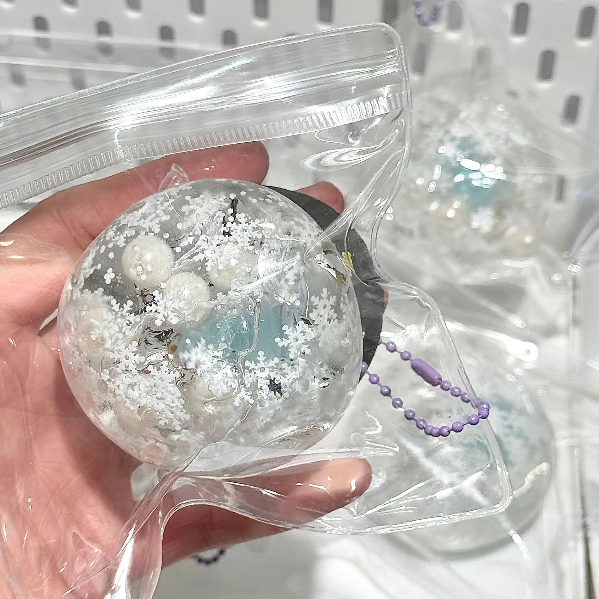 Squishy Winter Snow Maltose Ball Soft Fidget Sensory Toy for ADHD Autism Slow Rebound Squeeze Toy for Adults Christmas Gift